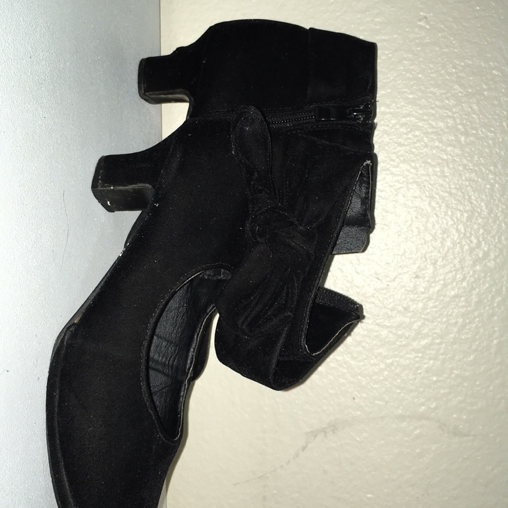 Black heels